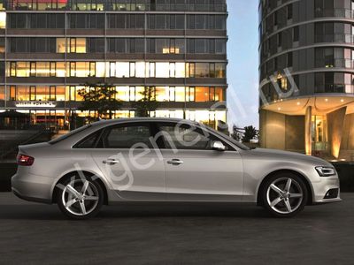 Лобовое стекло Audi A4 B8